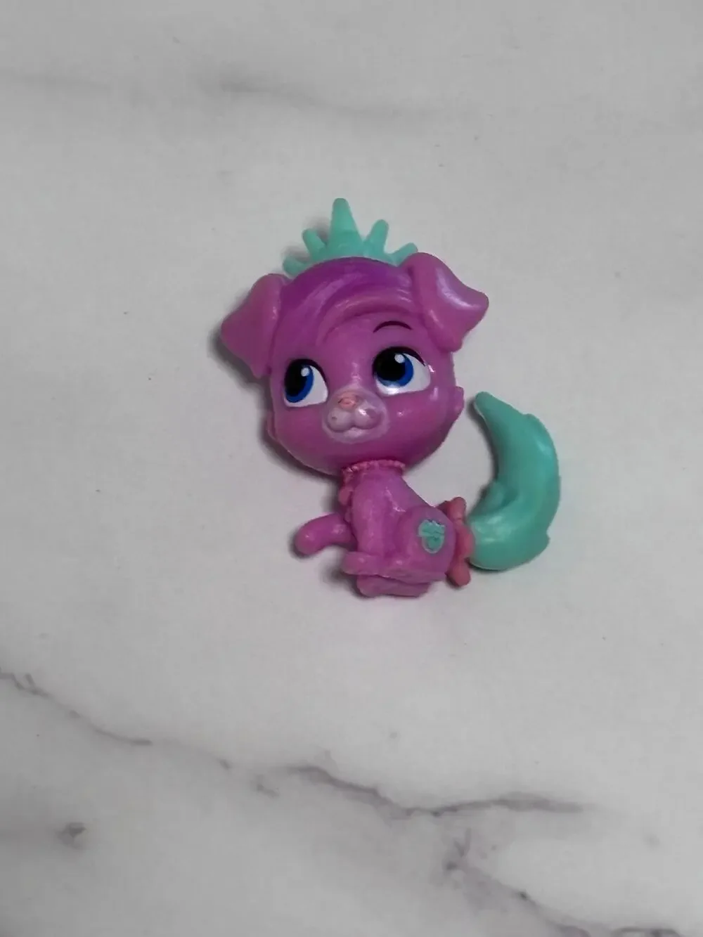 Littlest Pet Shop Princess Pink Dog with Green Crown Mini 1.5